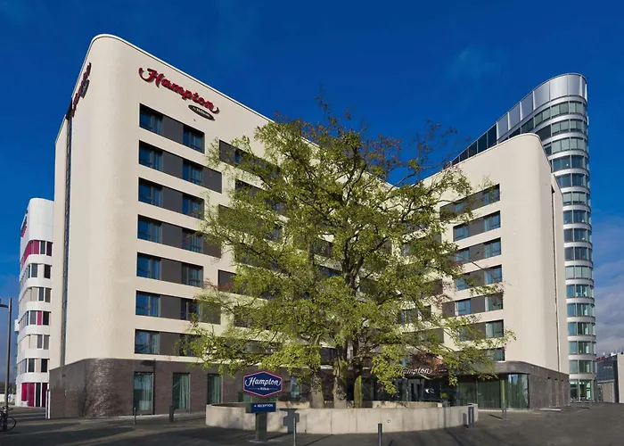Hampton By Hilton Frankfurt AirportAirport Hotel